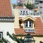 Mouraria I, Eco-duplex, French Balcony & Smart Check-in Appartamento Lisbona