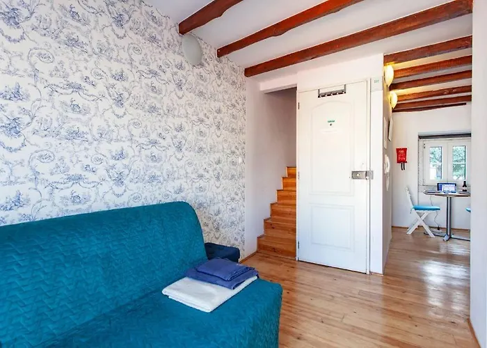 Mouraria I, Eco-duplex, French Balcony & Smart Check-in リスボン